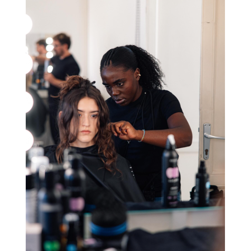 Лак для об'єму волосся легкої фіксації STYLEGO FINISH Air Volume Alter Ego 500 мл