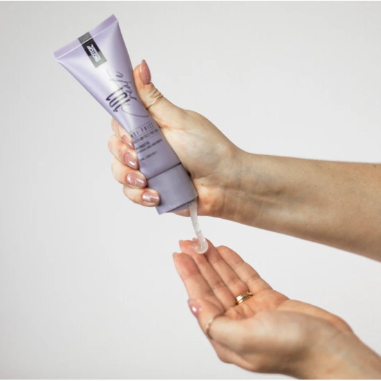 Крем анти-фризз для укладки Smooth&Frizz Free Hair 101 Biotop 120 мл