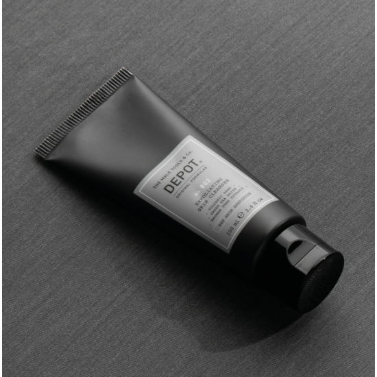 Очищувальний засіб для обличчя та шиї No.802 Exfoliating Skin Cleanser DEPOT 100 мл