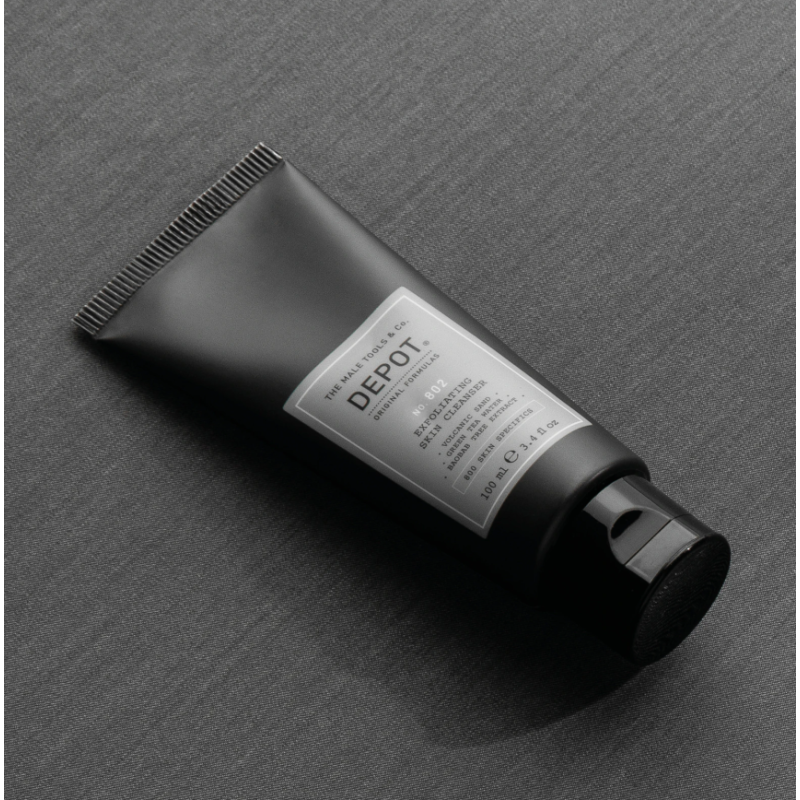 Очищувальний засіб для обличчя та шиї No.802 Exfoliating Skin Cleanser DEPOT 100 мл
