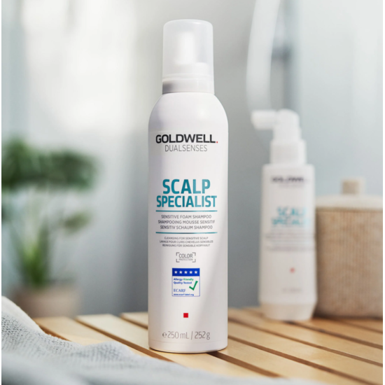 Шампунь в пене для чувствительной кожи головы Dualsenses Scalp Specialist Goldwell 250 мл