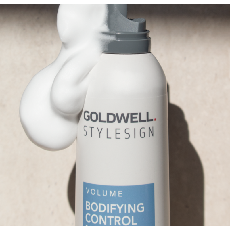 Пенка-мусс для укладки волос сильной фиксации Stylesign Volume Bodifying Control Mousse Goldwell