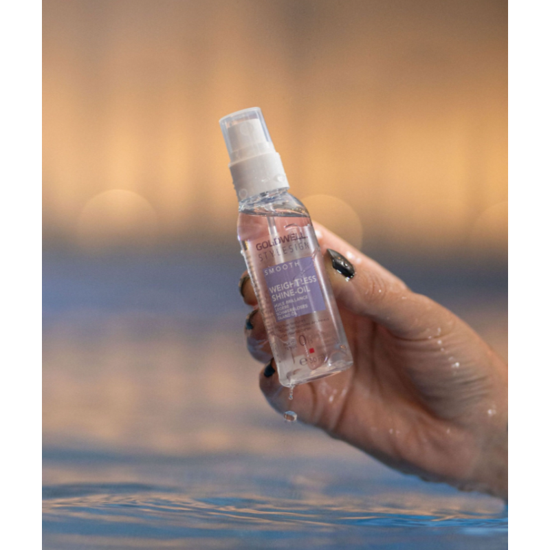 Масло для укладки волос невесомое без фиксации Stylesign Smooth Weightless Shine-Oil Goldwell