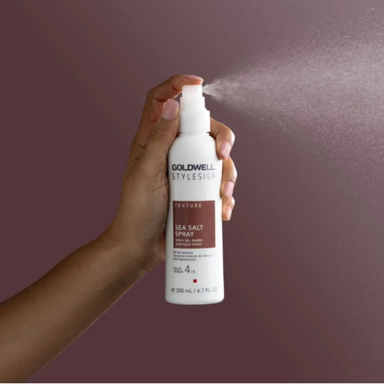 Солевой спрей для волос сильной фиксации Stylesign Texture Sea Salt Spray Goldwell 200 мл