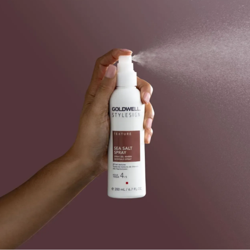 Солевой спрей для волос сильной фиксации Stylesign Texture Sea Salt Spray Goldwell 200 мл