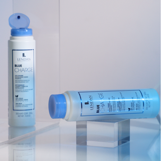 Шампунь для усиления холодных оттенков и нейтрализации красных и оранжевых тонов Blue Charge Shampoo Lendan 300 мл