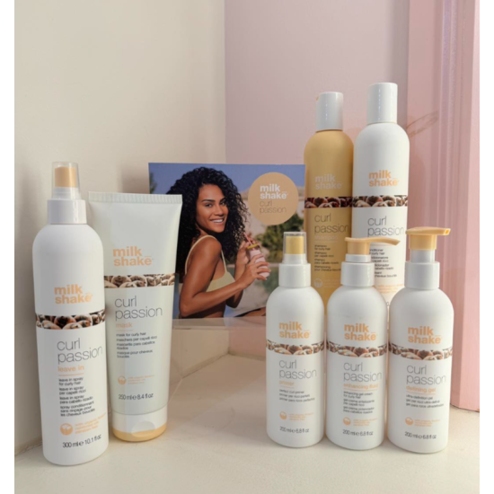 Шампунь для кучерявого волосся Curl Passion Shampoo Milk Shake 