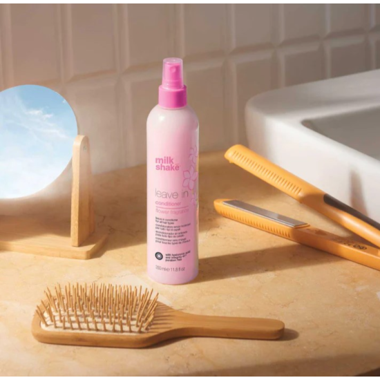 Кондиціонер незмивний Flower Fragrance Leave-In Milk Shake 350 мл 