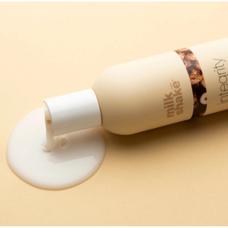 Шампунь питательный с антифризовым эффектом Integrity Shampoo Milk Shake 