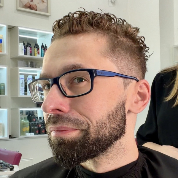 Стрижка на завивку коротка