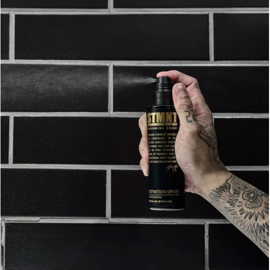 Спрей для створення виразних зачісок Definition Spray Grooming Goods STMNT 200 мл