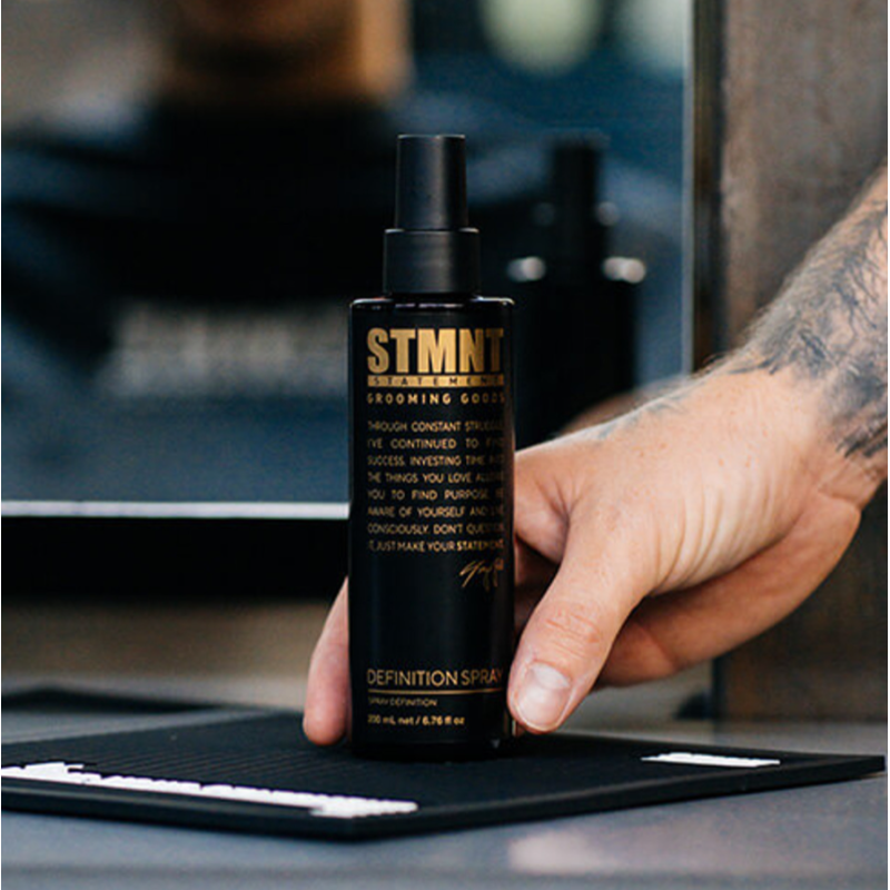 Спрей для створення виразних зачісок Definition Spray Grooming Goods STMNT 200 мл